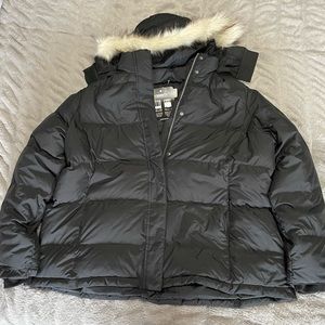 Women’s L.L.Bean Ultrawarm Hooded Down Filled Jacket
